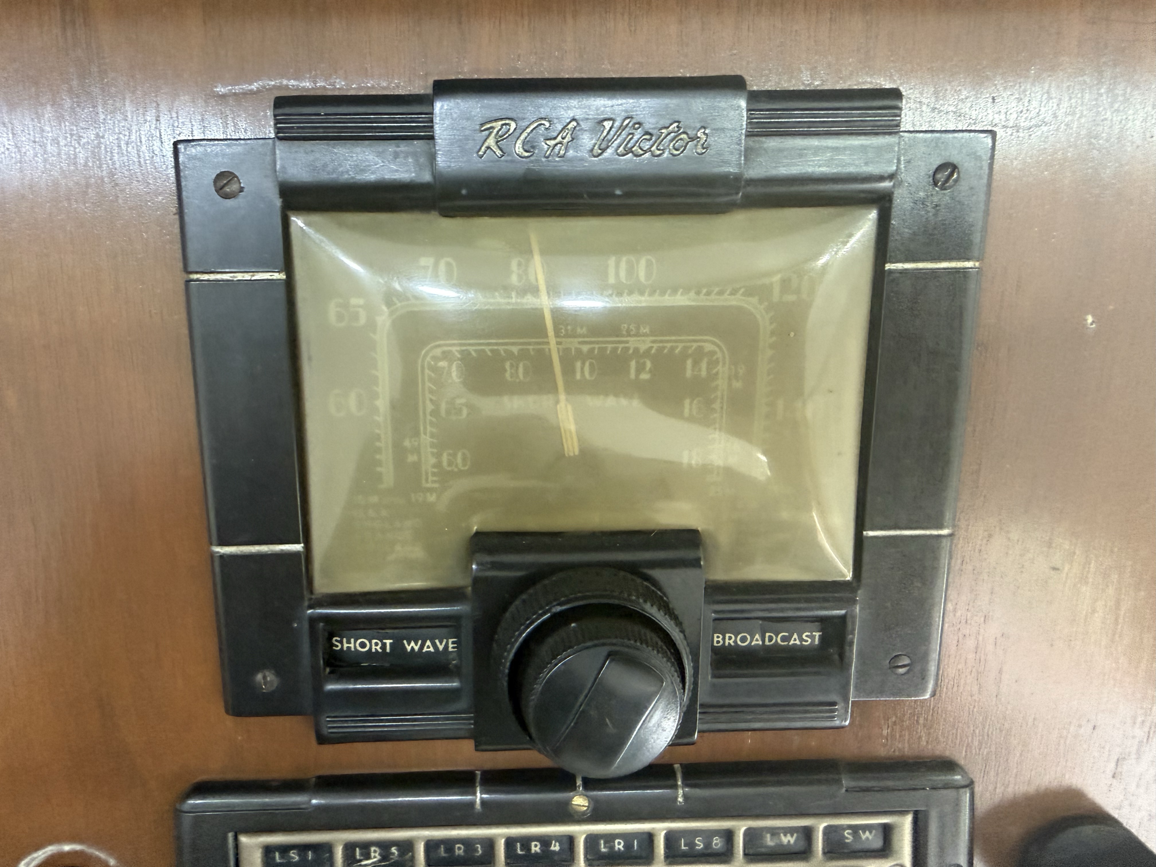 RCA Victor madera vista 3